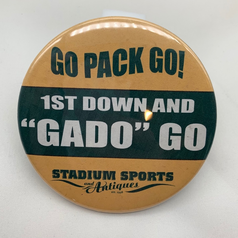 Vintage Green Bay Packers 'Go Pack Go' Gado Stadium Sports & Antiques Button Pin